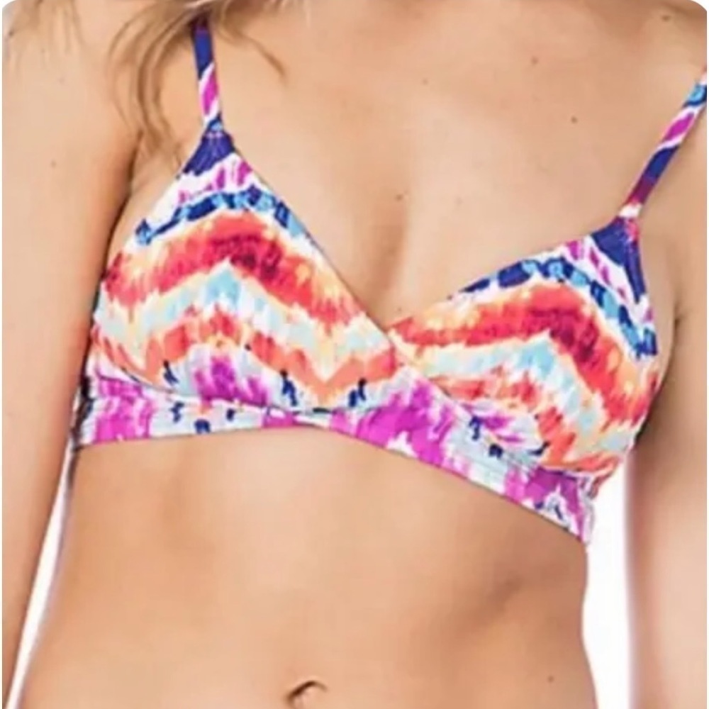 Hobie Chevron Ikat Print Bikini Top, has a wrap around strap & shoulder straps